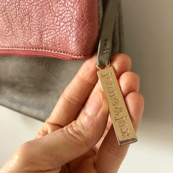 JEANE & JAX Luxury Vegan Leather Crossbody or Clutch - Picture 5 of 15